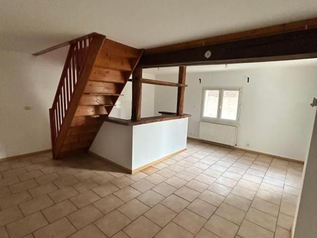 Location Maison 2 pièces 62m² CHABRIS 36210