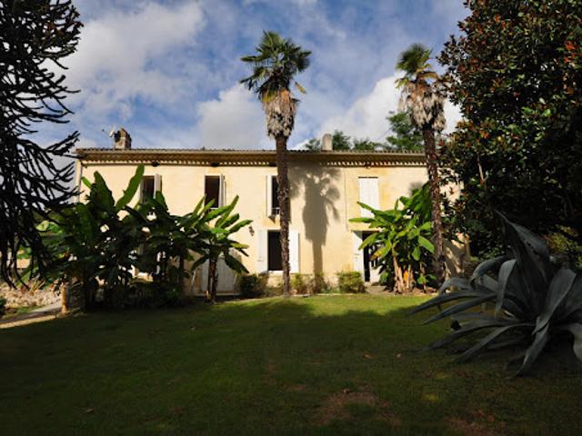 Location Maison 7 pièces 135 m2 Le Tourne