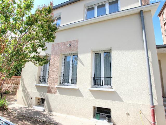 Location Maison 7 pièces 158.56 m2 Courbevoie