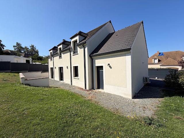 Location Maison 7 pièces 159 m2 Orgeval