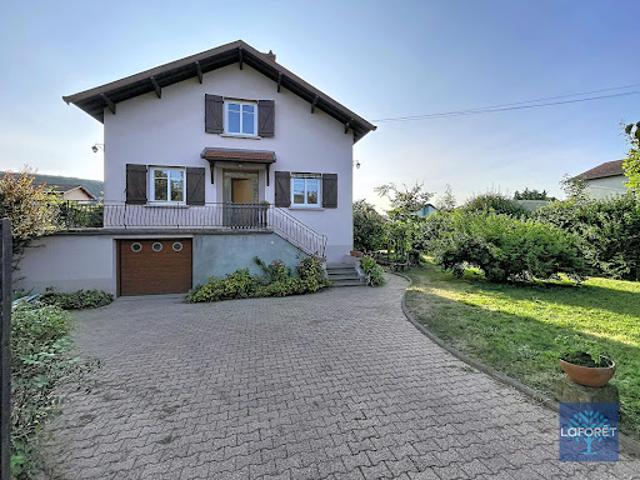 Location Maison 7 pièces 159.9 m2 Fleurieu sur Saône