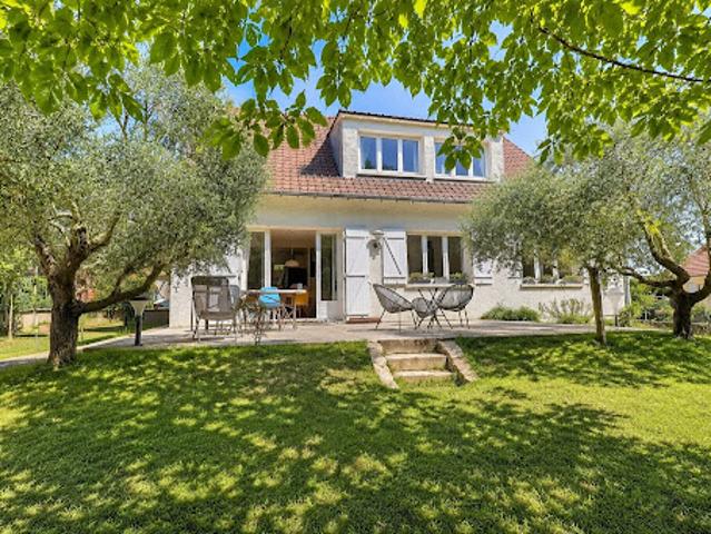 Location Maison 7 pièces 150 m2 Fourqueux
