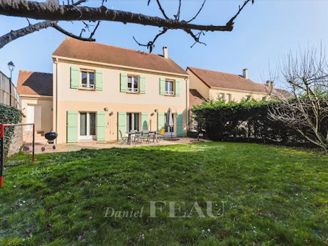 Location Maison 7 pièces 160 m2 Guyancourt