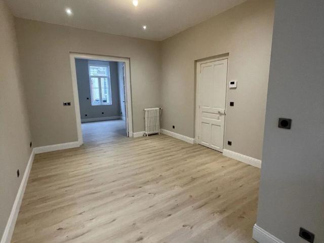 Location Maison 7 pièces 160 m2 à Saint Quentin
