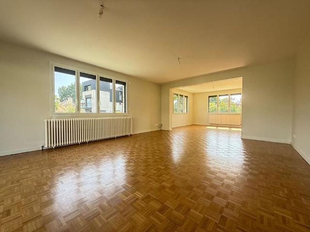Location Maison 7 pièces 161m²
