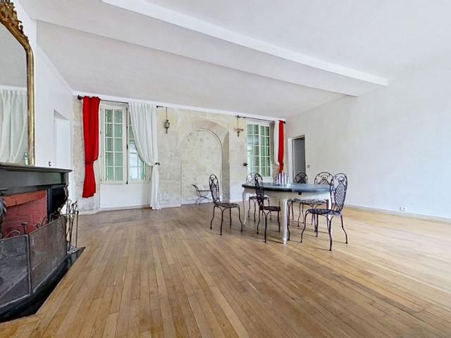 Location Maison 7 pièces 187m²