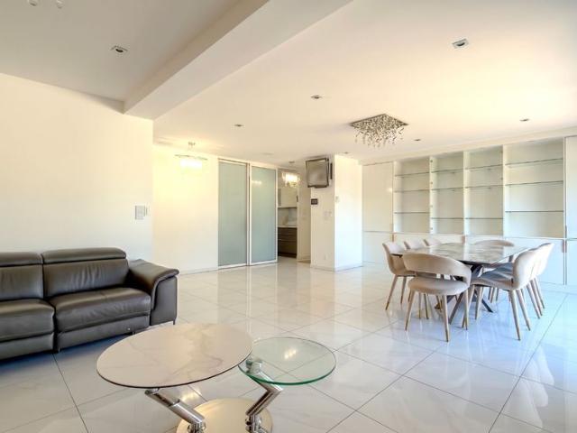 Location maison 7 pièces, 181.00m², Brunoy