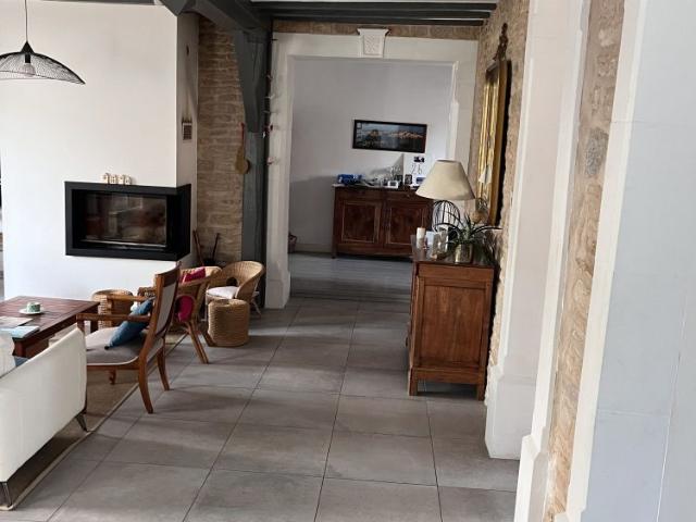 Location Maison 7 pièces 199m² DIJON 21000