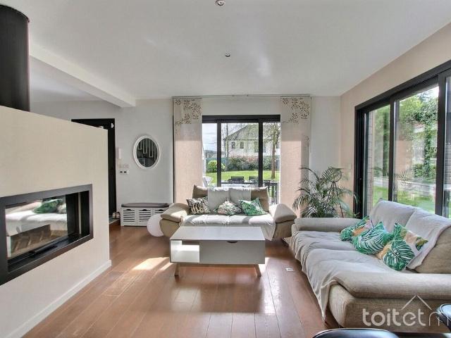 Location Maison 7 pièces 190m² ST REMY LES CHEVREUSE 78470