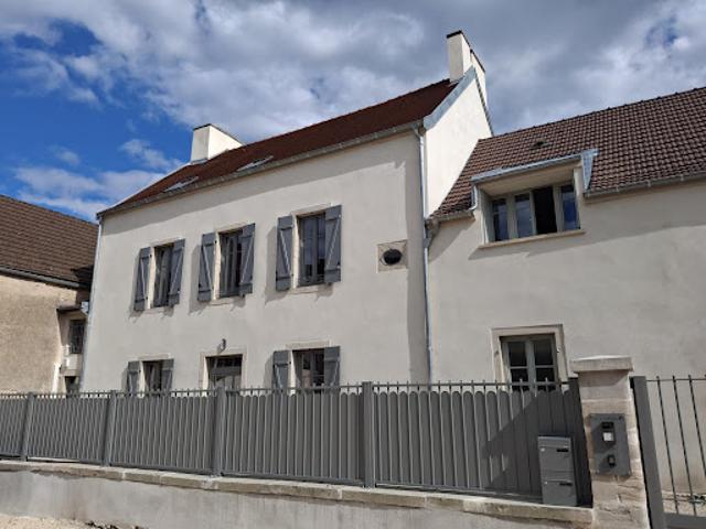 Location Maison 7 pièces 210 m2 Nuits Saint Georges