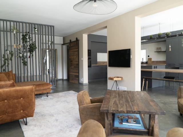 Location Maison 7 pièces 211m² PEROLS 34470