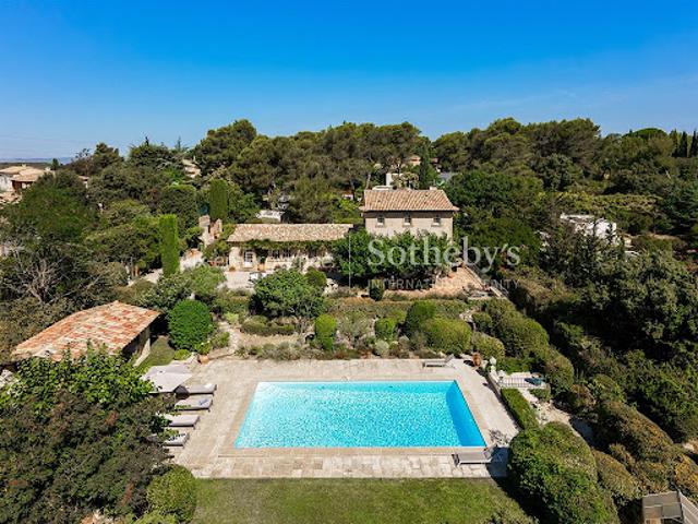 Location Maison 7 pièces 223 m2 Aix en Provence