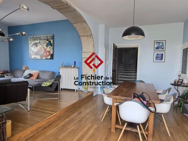 Location Maison 7 pièces 253m² LA TRONCHE 38700