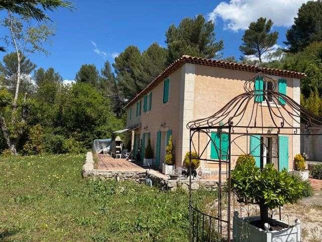 Location maison 7 pièces Marseille 11e 13