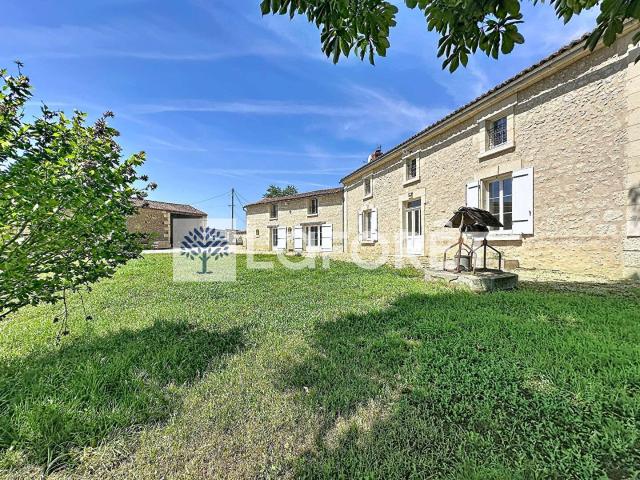 Location maison 7 pièces Saint Léger de Montbrun 79