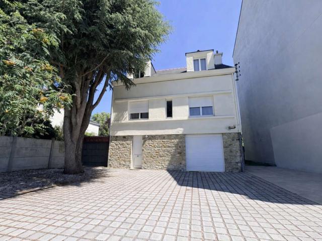 Location maison 7 pièces Rennes Lorient Saint Brieuc 35