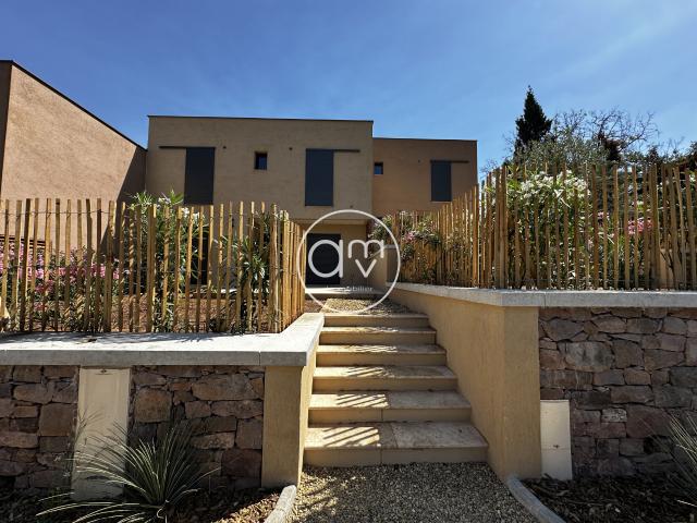 Location Maison 4 pièces 104m² TOULON 83100