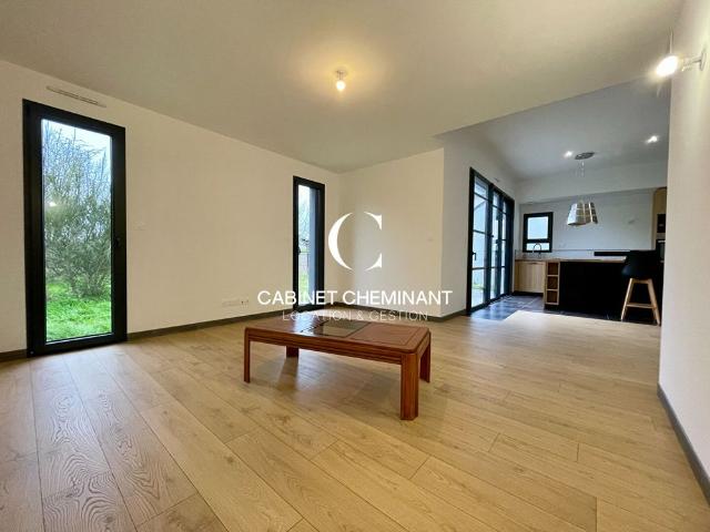 Location Maison 4 pièces 105m²