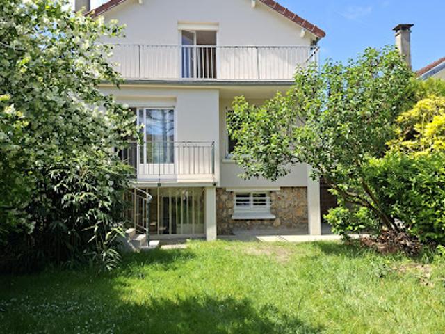 Location Maison 4 pièces 106 m2 Versailles