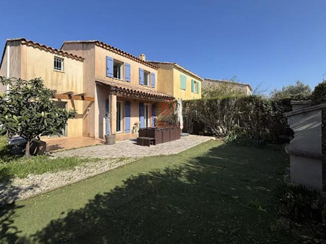 Location Maison 4 pièces 107.4 m2 Le Beausset