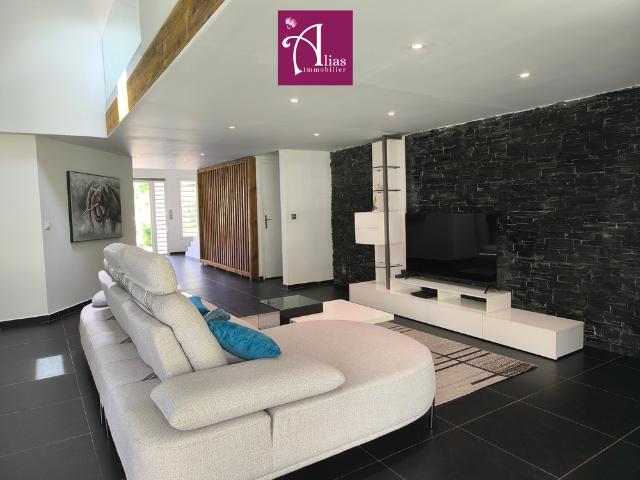 Location Maison 4 pièces 108m² LE GOSIER 97190