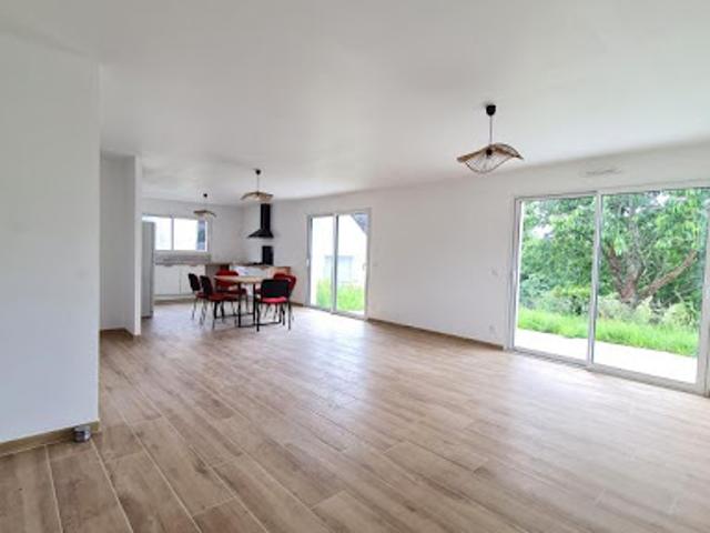 Location Maison 4 pièces 109 m2 Guilligomarc'h