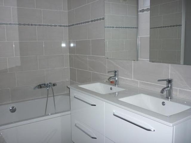 Location Maison 4 pièces 100 m2 Oytier Saint Oblas