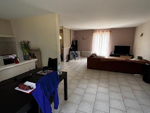 Location Maison 4 pièces 100.61 m2 Puymoyen