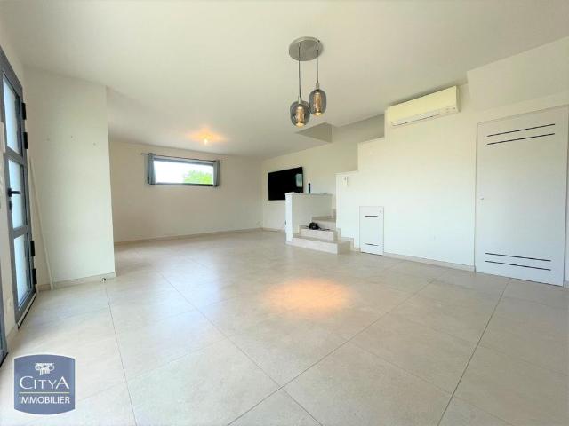 Location Maison 4 pièces 100m² ST VICTOR LA COSTE 30290