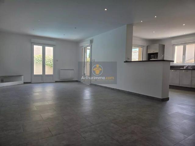 Location Maison 4 pièces 101 m2 à Saint Paul Trois Châteaux