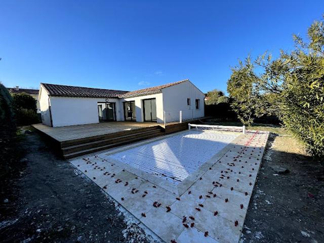 Location Maison 4 pièces 102.92 m2 Cabries