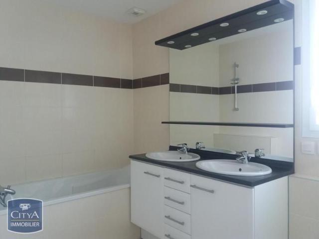 Location Maison 4 pièces 103m² CHATEAUROUX 36000