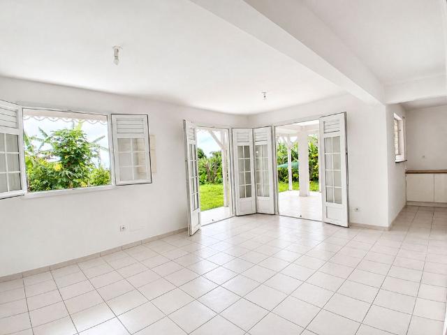 Location maison 4 pièces, 114.00m², Gros Morne