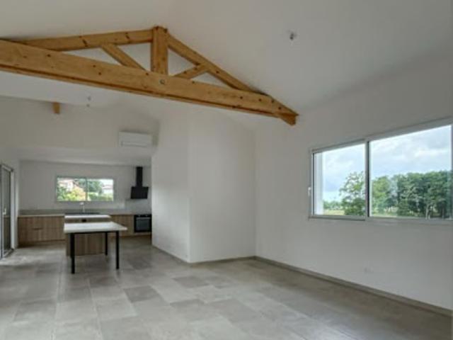 Location Maison 4 pièces 118 m2 Urcuit