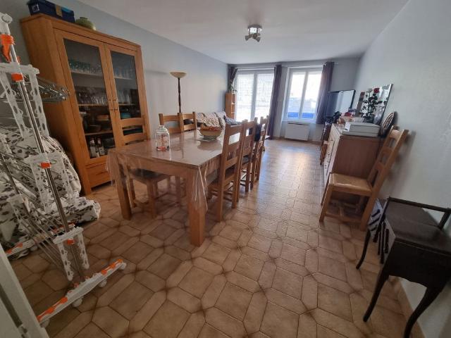 Location Maison 4 pièces 119m² MEZERIAT 01660