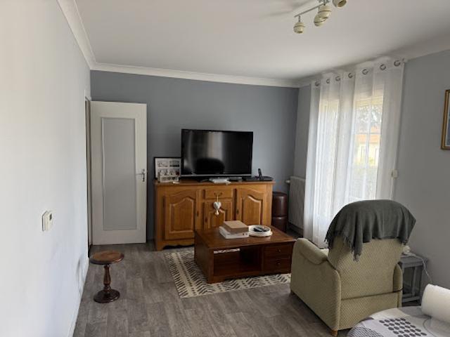 Location Maison 4 pièces 110 m2 Château Larcher