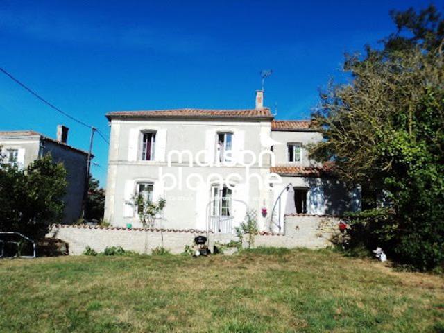 Location Maison 4 pièces 126.77 m2 Vouhe