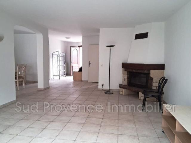 Location Maison 4 pièces 120m² VALBONNE 06560