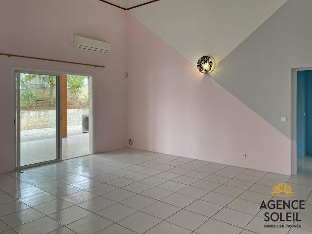 Location Maison 4 pièces 120m² DUMBEA 98835