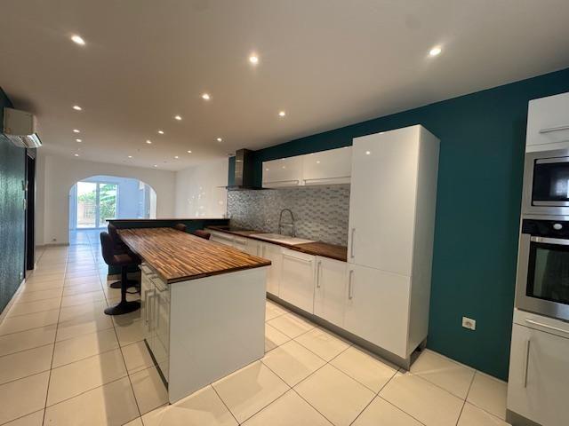 Location Maison 4 pièces 146m² LATOUR BAS ELNE 66200