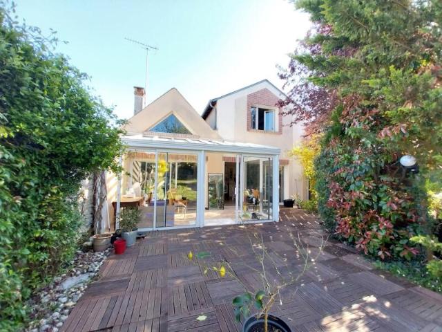 location maison 4 pièces 149 m² st pryve st mesmin: t4 de 149 m² | 14082 durand montouché