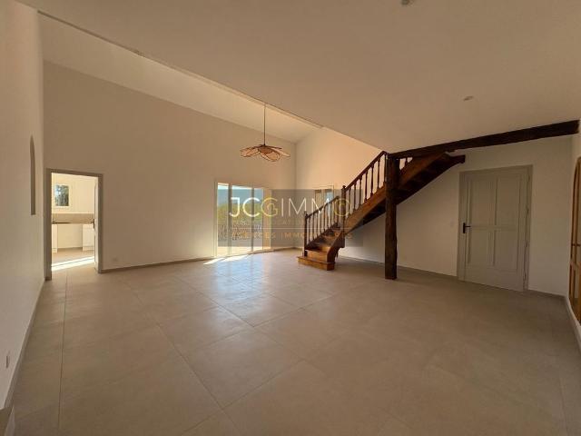 Location Maison 4 pièces 154m² CARNOULES 83660