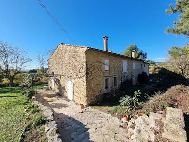 Location Maison 4 pièces 157 m2 La Tour d'Aigues