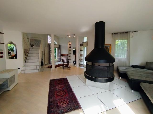 Location Maison 4 pièces 162m²