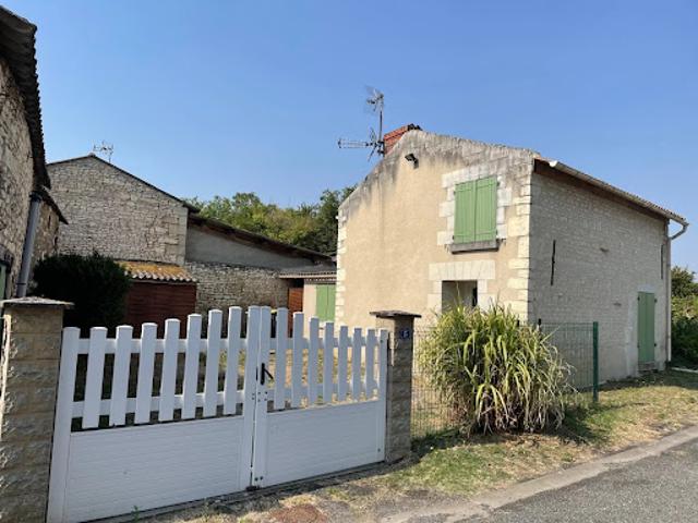 Location Maison 4 pièces 60 m2 Antoigné