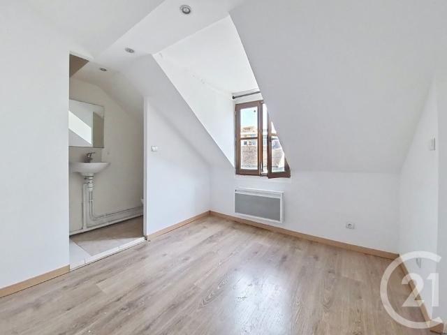 Location Maison 4 pièces 65m² FONTAINEBLEAU 77300