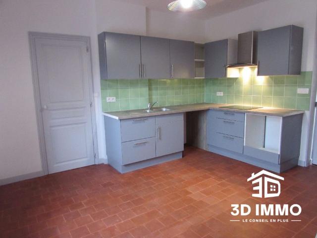 Location Maison 4 pièces 68m² SOLRE LE CHATEAU 59740