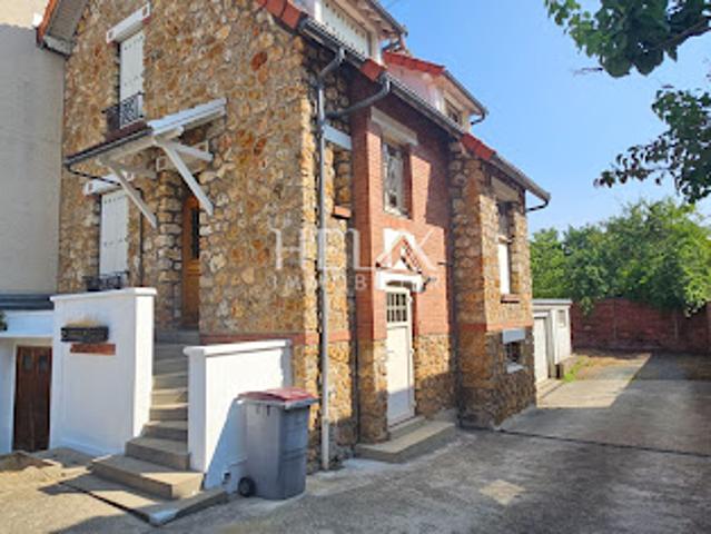 Location Maison 4 pièces 71.92 m2 Versailles