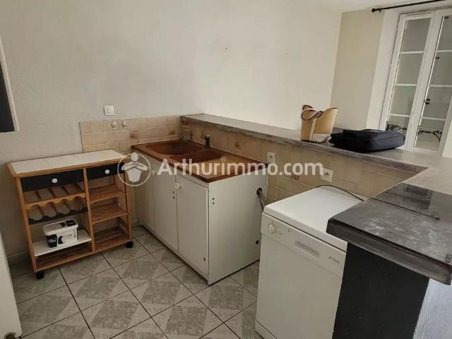 Location Maison 4 pièces 72 m2 à Saint Jean d'Angély