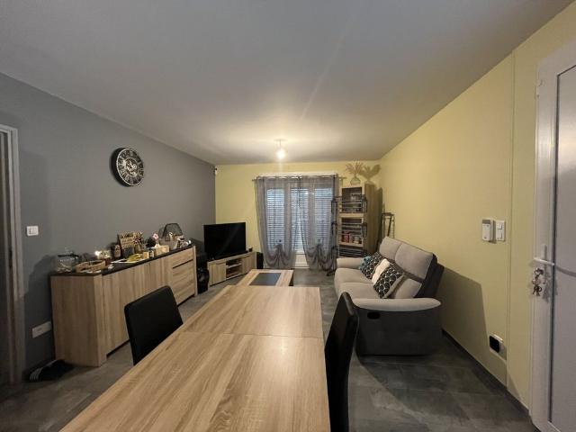 Location Maison 4 pièces 73m² JARNAC 16200